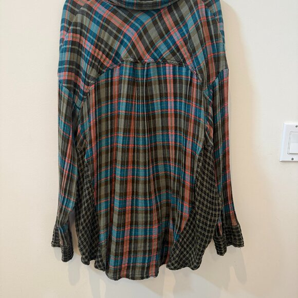 Free People One of the Guys Plaid Button Down, Green Combo, size M - Picture 4 of 9